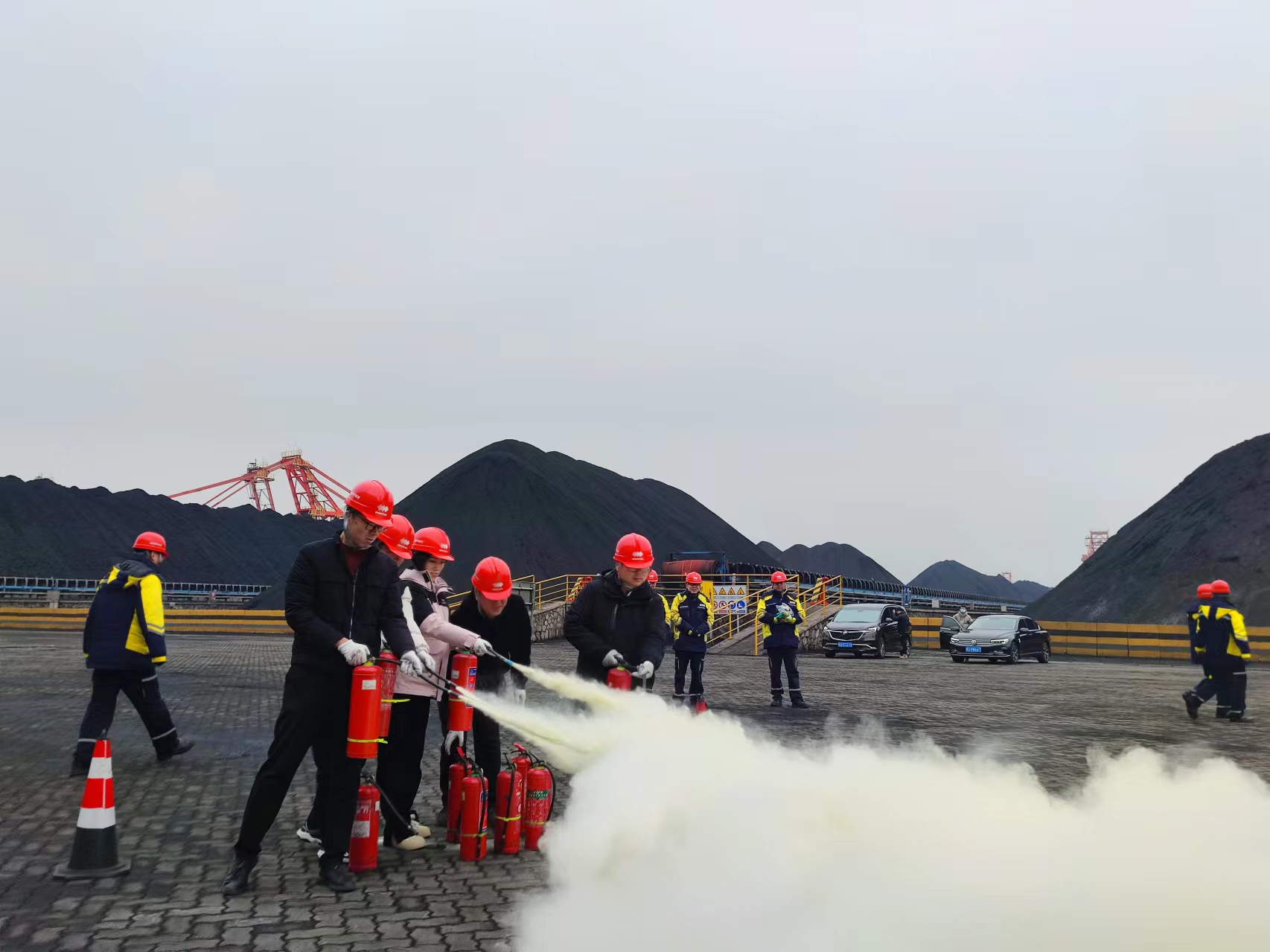 第五黨支部|關注消防安全,築牢安全防線